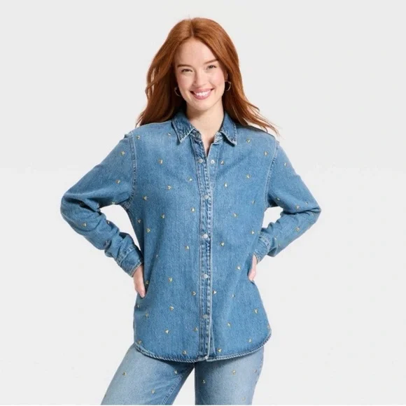 Universal Thread Women's Valentine's Day Relaxed Embellished Denim Shirt - XL - Picture 1 of 9